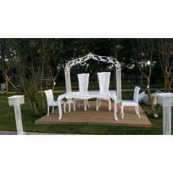 Arka Fonlu Lake Nikah Masası